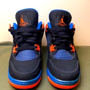 JORDANS IV retro “Cavs” Youth